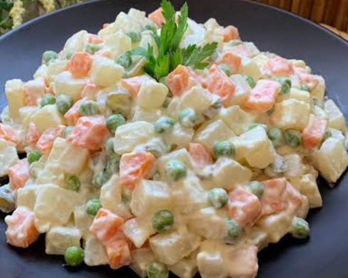 Aros Salad